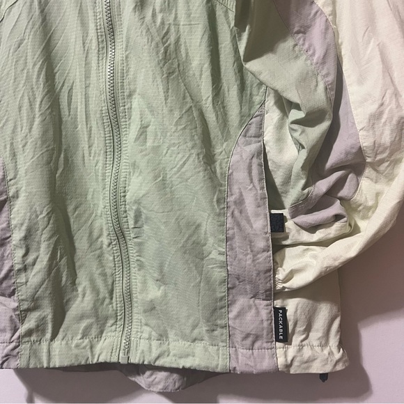 Columbia women’s lightweight jacket - Picture 4 of 12